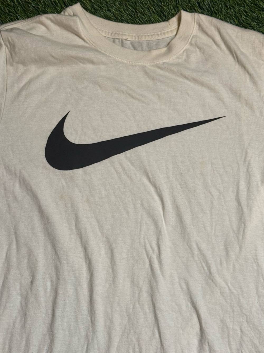 Nike Swoosh T-Shirt Men's Small White with Stains - Picture 4 of 6